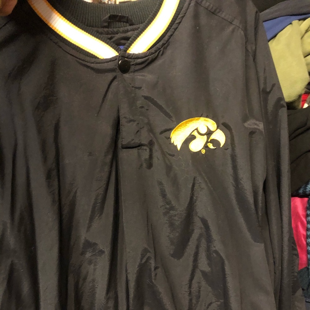 Hawkeyes starter pullover jacket